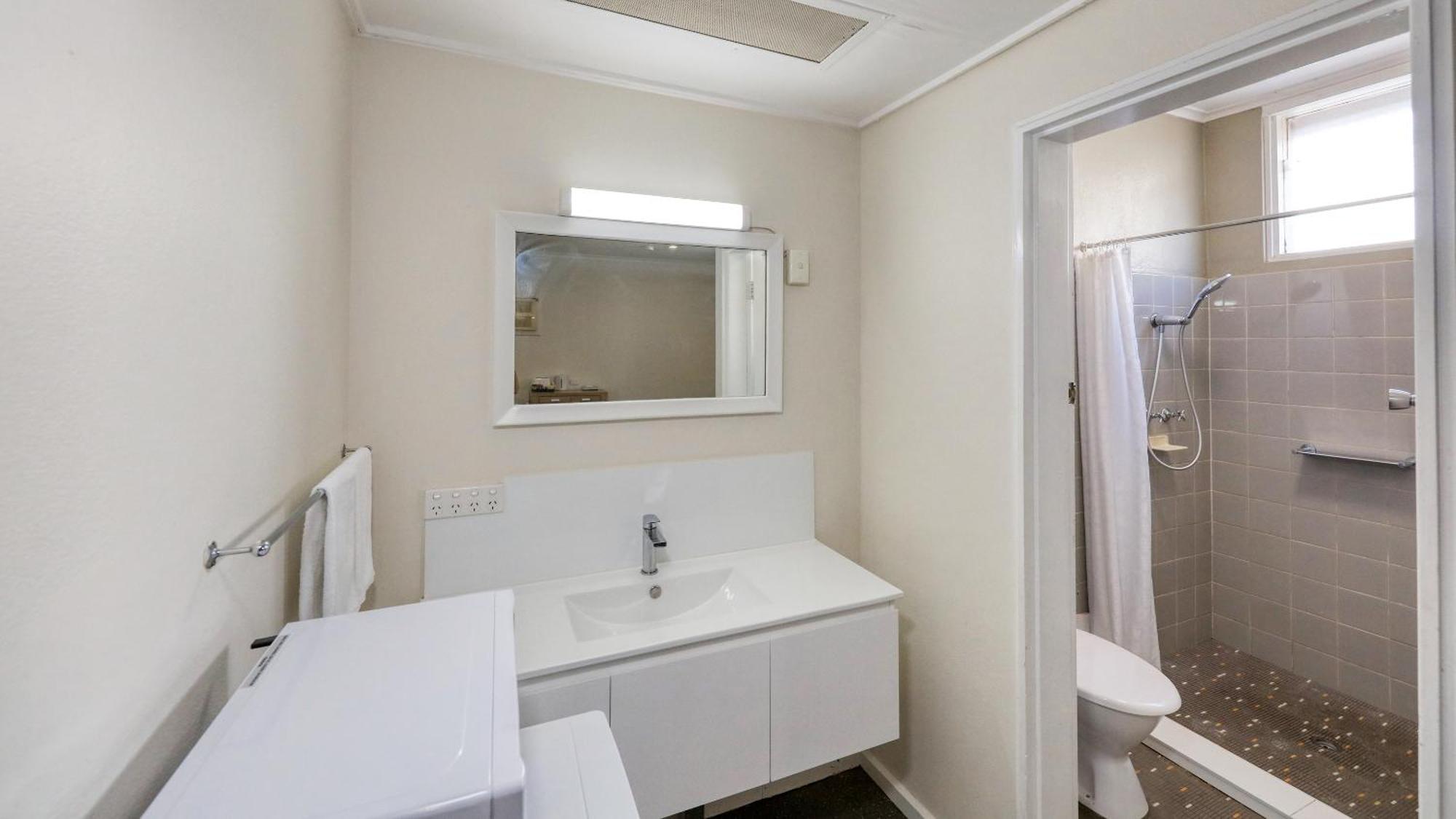 Coachman Hotel Motel Parkes Ngoại thất bức ảnh