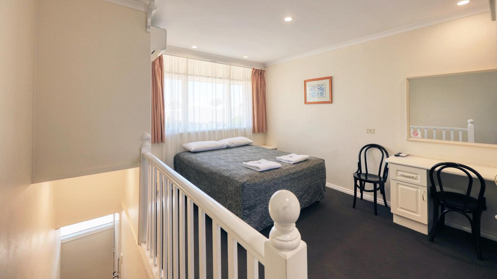Coachman Hotel Motel Parkes Ngoại thất bức ảnh