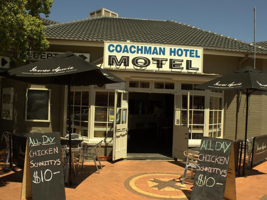 Coachman Hotel Motel Parkes Ngoại thất bức ảnh
